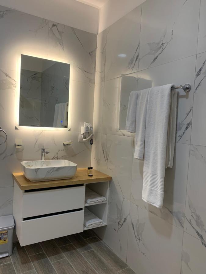 Belux Hotel 地拉那 外观 照片
